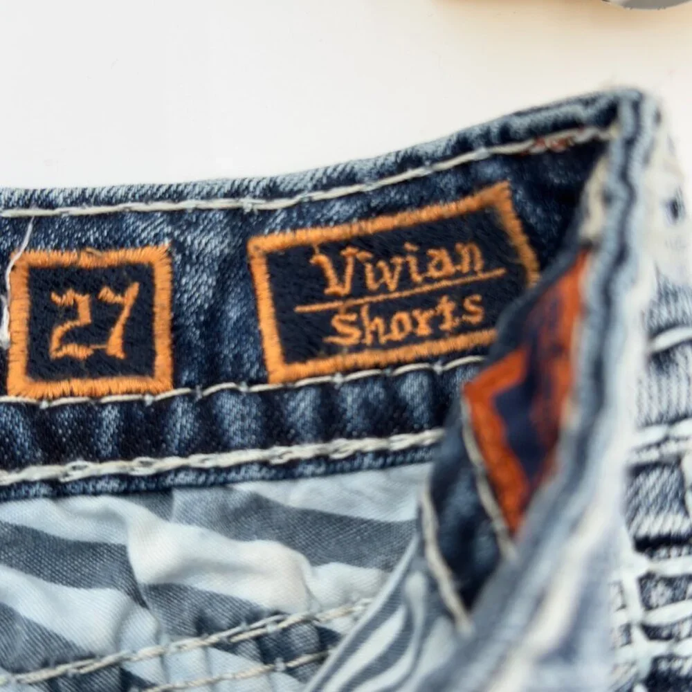 Rock Revival Vivian Women’s Distressed Shorts Size 27 Light Wash Grunge Stretch - Picture 8 of 16